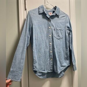 Levi’s Denim, One Pocket Boyfriend Shirt